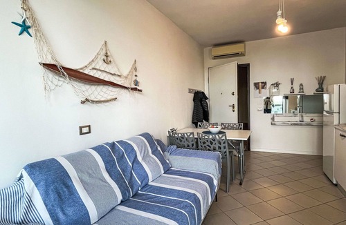 San Lorenzo al Mare Apartment | Cosy apartment for 4 people with A/C, WIFI, TV and balcony