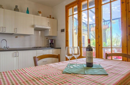 Casale Marittimo Apartment | Cosy apartment for 6 guests with pool, WIFI, TV, patio and pets allowed