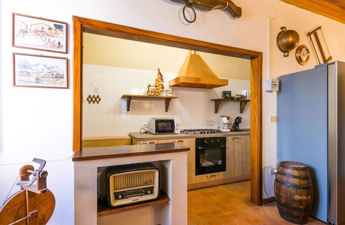 Cecina Apartment | Cosy apartment for 10 guests with A/C, WIFI, pool, TV, terrace, pets allowed and panoramic view