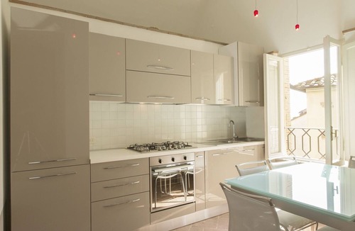 Cortona Apartment | Cosy apartment for 2 guests with A/C, WIFI, TV, pets allowed and panoramic view