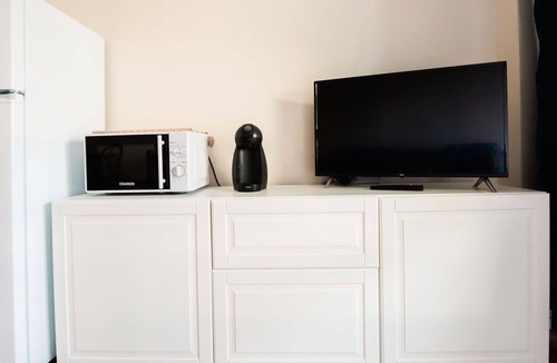 Marina di Bibbona Apartment | Cosy apartment for 4 people with A/C, pool, WIFI, TV and patio