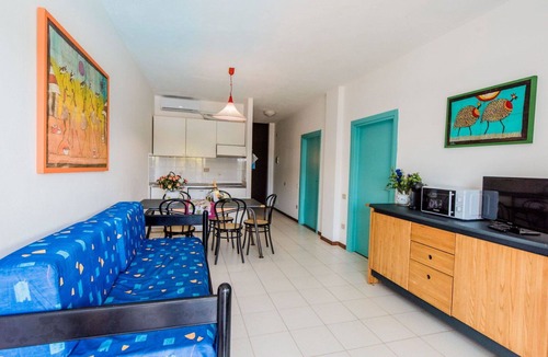 Marina di Bibbona Apartment | Cosy apartment for 6 guests with pool, WIFI, A/C, TV, terrace and pets allowed