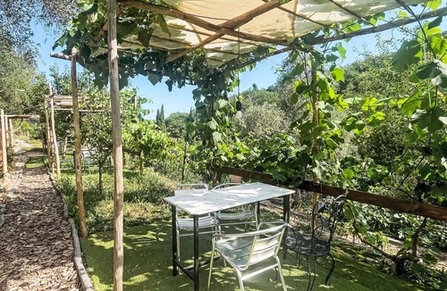 Prela Apartment | Cosy apartment for 6 people with WIFI, pool, TV, patio and pets allowed