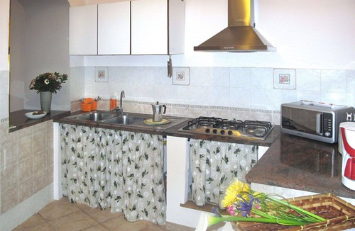 Boscomare Apartment | Cosy apartment for 4 people with WIFI, TV, terrace and panoramic view
