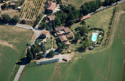 Monteleone d'Orvieto Apartment | Cosy apartment for 4 guests with pool, WIFI
