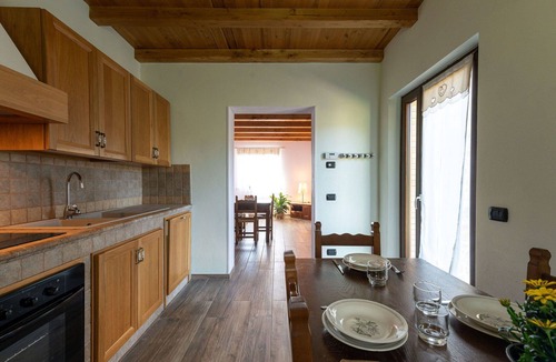 Scansano House | Cosy apartment in villa for 3 people with WIFI, patio, pets allowed and panoramic view