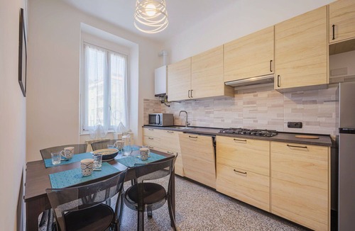 Riva Trigoso Apartment | Cosy apartment for 4 people with WIFI, TV and balcony