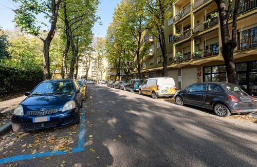 Pablo Apartment | Cosy apartment of 34 sqm, for 2 people, on the fourth floor of a building with lift (with some steps to access it).The property is located in a lively district and well served by public transport; the apartment is 50 m from the Hospital of Parma and a fe