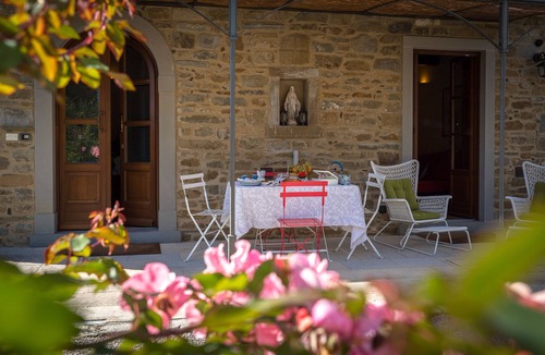Cortona House | Cosy cottage with large private pool and perfectly mantained garden - 2-BR