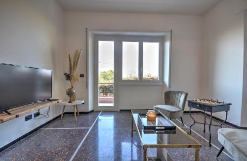 Chiavari Apartment | Cosy Home Riviera Wi-fi, AC, terrace 3 BDR