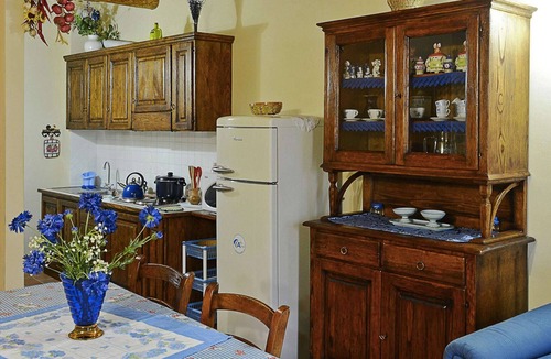 Apecchio Cottage | Cottage in Marche with Pool and Forest Views