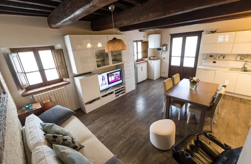 Montone House | Country house with big garden in Montone, 25 min drive from Perugia airport