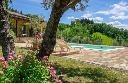 Tolentino House | Country house with swimming pool for your relax