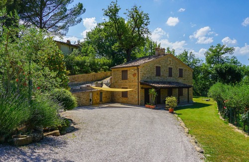 Tolentino House | Country house with swimming pool for your holiday relaxation