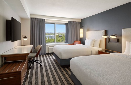Fox Hills Hotel | Courtyard by Marriott Culver City Los Angeles
