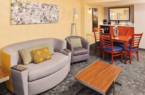 Cory Hotel | Courtyard by Marriott Denver Cherry Creek