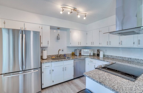 Castlewood Condo | Covered Patio & Fire Pit: Centennial Condo!