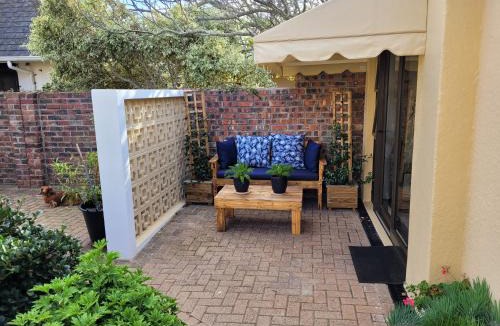 Fish Hoek Apartment | Cowes Cottage