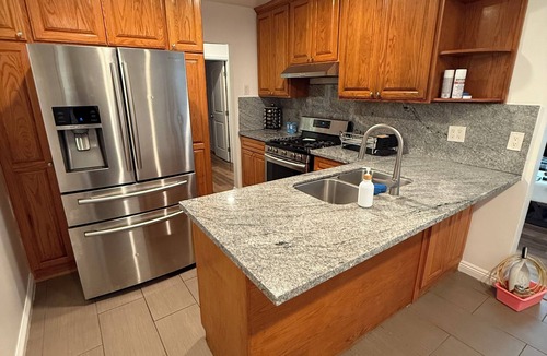 Downey House | Cozy 2-bedroom house in amazing Downey with Central Air & private parking for 2