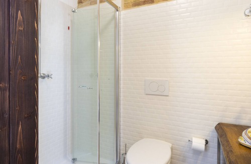 Poggio Morello Bed & Breakfast | Cozy and classy single bad