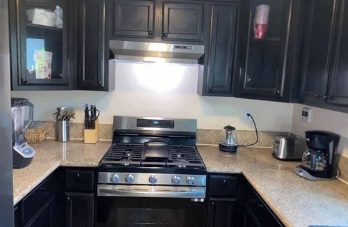 Vernon House | Cozy and Spacious 5 bedrooms House at Duplex