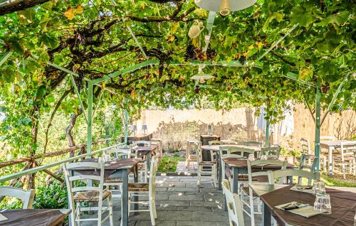 Montecastelli Apartment | Cozy Apartment In Montecastelli Pisano