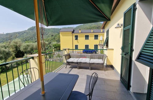 Leivi Apartment | Cozy apartment 1st floor small garden with private parking space