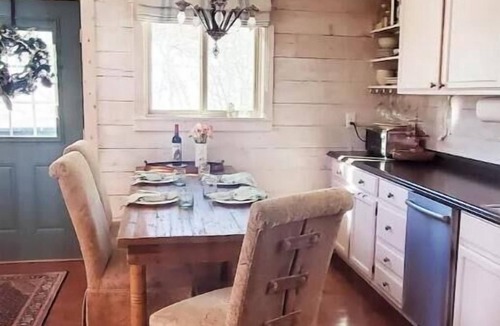 Silverthorne Cabin | Cozy Cabin with Private Hot Tub and Stunning Views