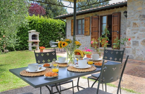 San Macario In Monte House | Cozy cottage with private pool and garden for al fresco dining
