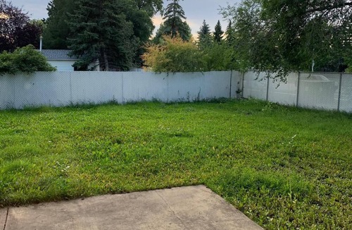 Southeast Edmonton House | Cozy Entire Main Level home w/3 Bedrooms, 2 Washrooms near Costco & South common