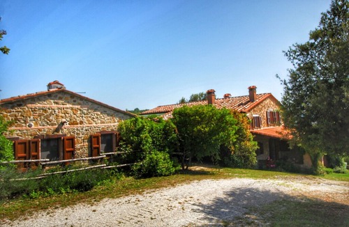 Paciano House | Cozy Farmhouse in Paciano with Swimming Pool