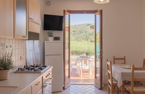Campo nell'Elba Apartment | Cozy one-bedroom apartment with large terrace