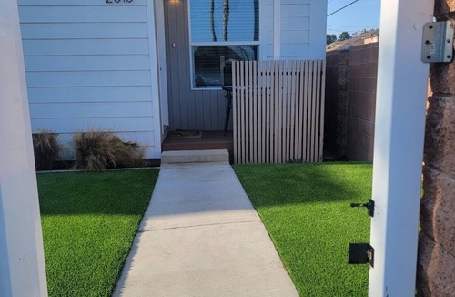 Los Angeles Apartment | Cozy studio ADU in lovely Los Angeles with refreshing AC near SoFi Stadium