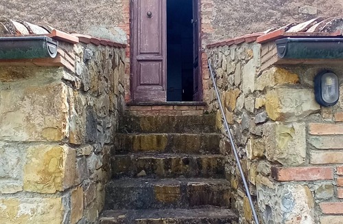 Seggiano Apartment | Cozy Studio Apartment in the Tuscan Countryside