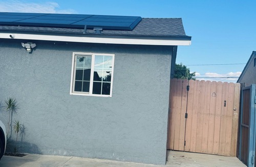 Norwalk House | Cozy studio in pleasant Norwalk with Kitchen.