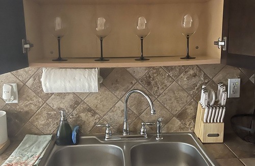 New Town Cottage | Cozy, private, Dog friendly Key West cottage 2/1. Close to the BEACH.