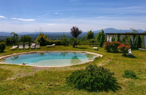 Graffignano Villa | Cozy Villa in Graffignano Italy with Swimming Pool