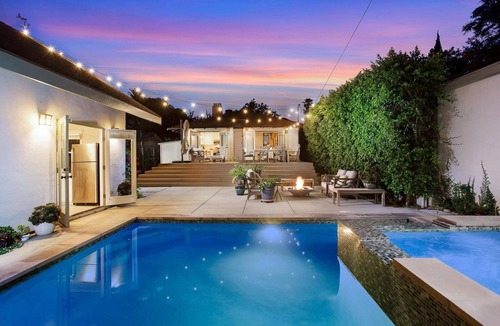Hollywood Villa | Craftsman Cottage- Historic Prairie Home w/Modern Comfort in Hollywood Hills