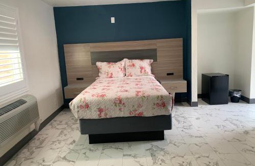 Park Mesa Heights Hotel | Crenshaw Inn Motel