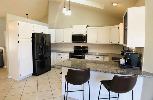 St. Augustine House | Cul-de-sac Hideaway Cozy Pet-Friendly Mid-Term Stay, Short Drive to Beach