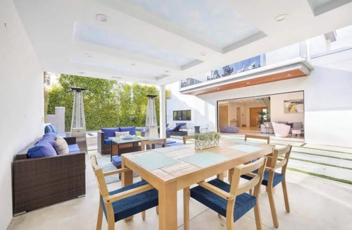 Sherman Oaks Villa | Cumpston Oasis - Modern 2-Story Estate with Pool, Spa and Waterfall