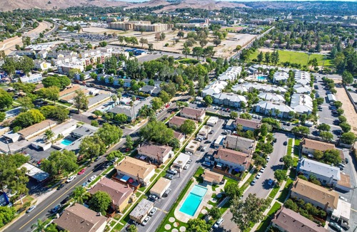 Riverside Apartment | Cute 3 BR Condo W/Pool Access Near UC Riverside