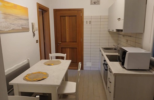 Pinarella Apartment | CV008 - Cervia, renovated three-room apartment on the seafront