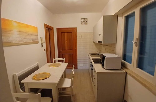 Pinarella Apartment | CV008 - Cervia, renovated three-room apartment on the seafront