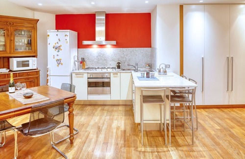 Levanto Apartment | Dai Fiorentini - for 8 people, 2 bedrooms + 1 adjoining, 500 m from beach, in centre