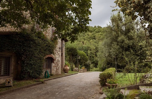 Celleno Villa | Dazzling Lazio Villa | Villa Bellona | 4 Bedrooms | Private Garden | Spacious.