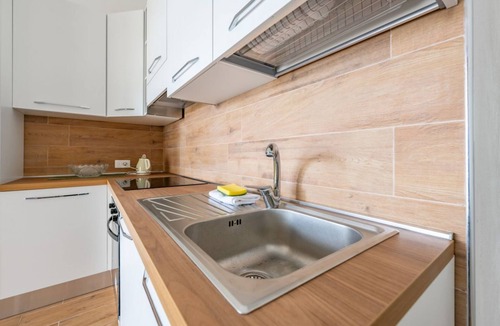 Deiva Marina Apartment | Deiva Sea House! Functional Apt x4
