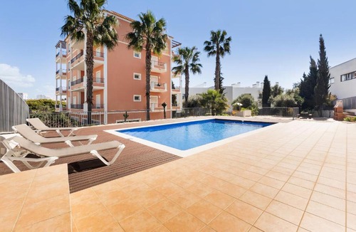 Correeira Apartment | Deluxe Figos by Ocvillas