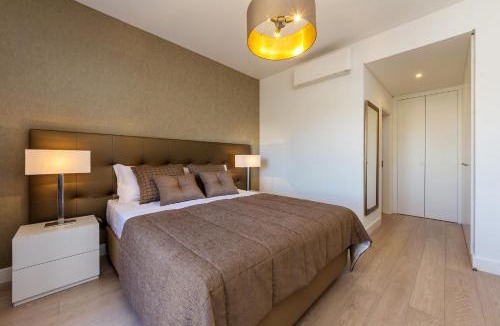 Correeira Apartment | Deluxe Figos by Ocvillas