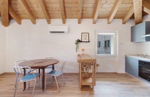 Rossiglione Apartment | Deluxe Studio Apartment